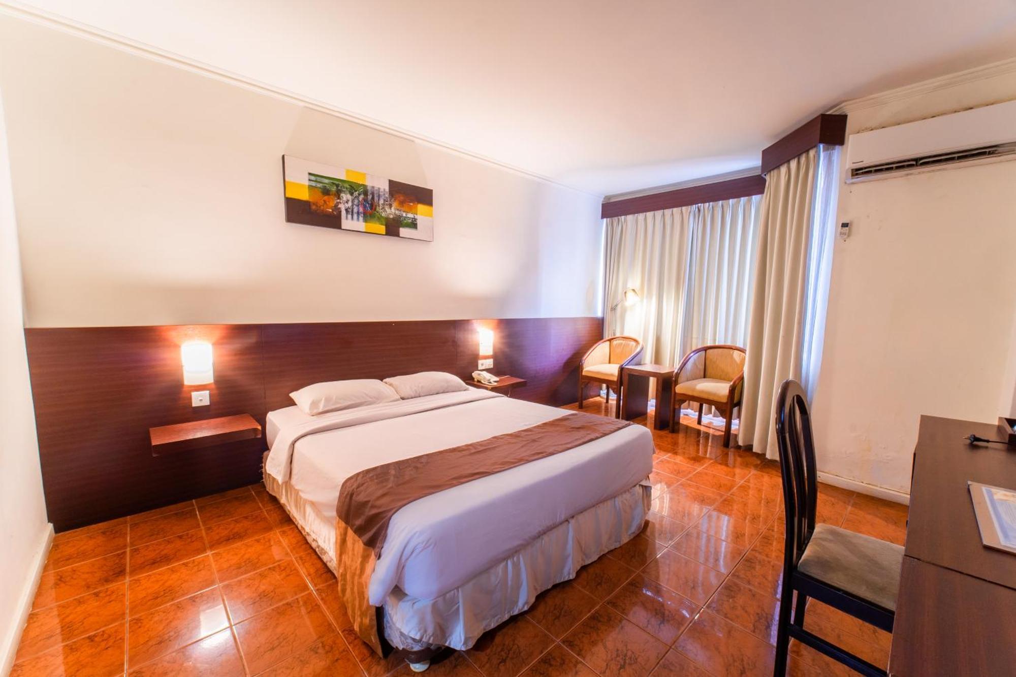 Klandasan Kecil Adika Hotel Bahtera מראה חיצוני תמונה