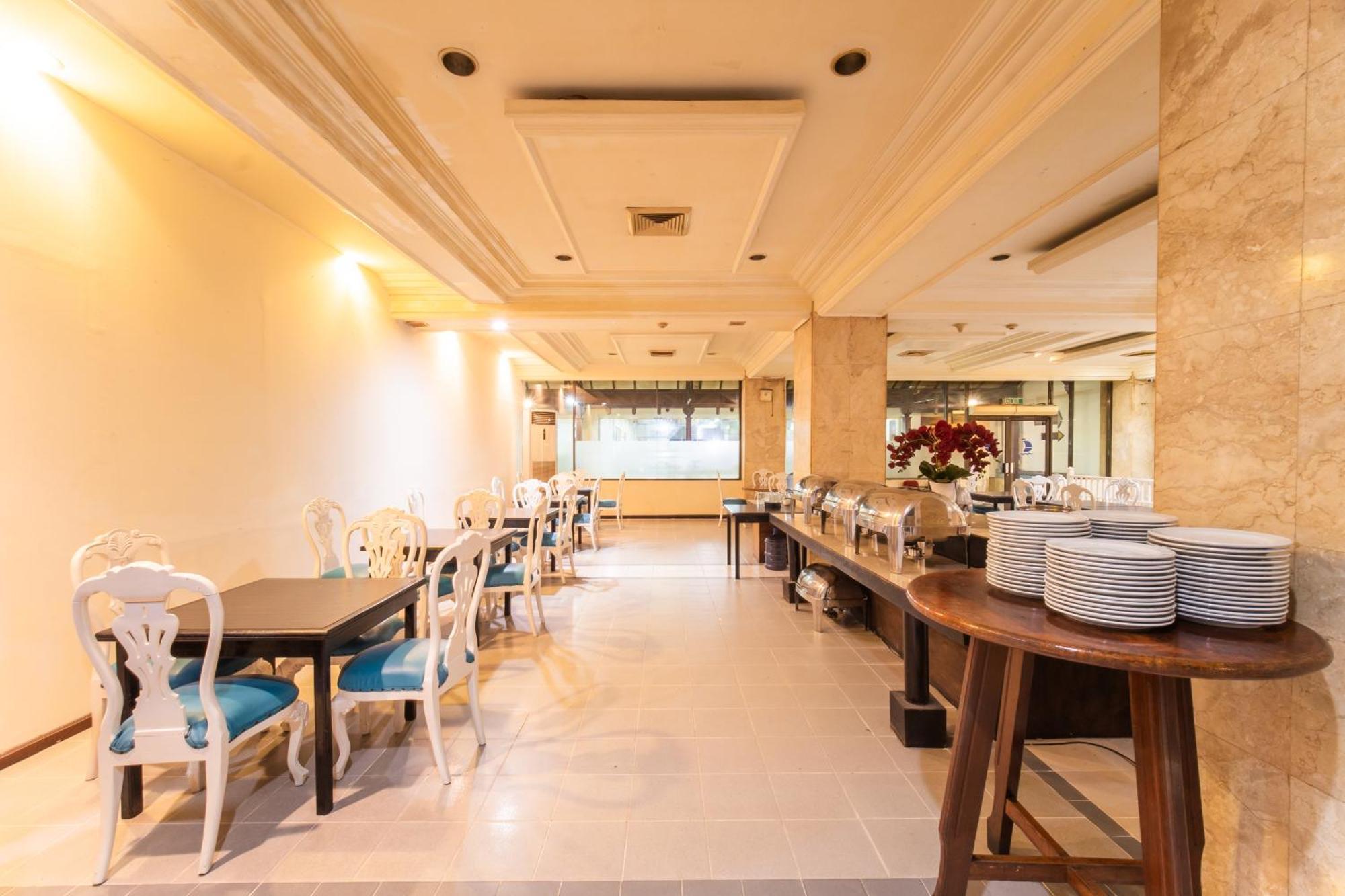 Klandasan Kecil Adika Hotel Bahtera מראה חיצוני תמונה