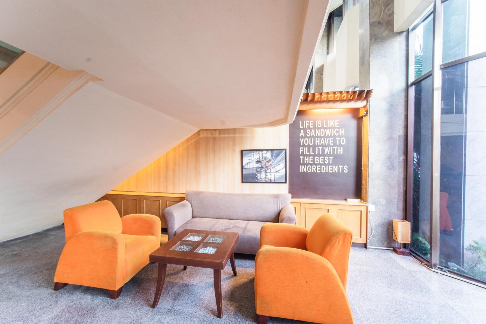 Klandasan Kecil Adika Hotel Bahtera מראה חיצוני תמונה